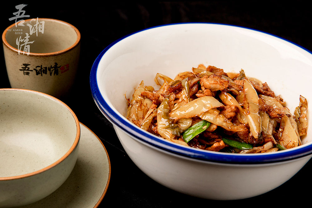  白辣椒炒肉